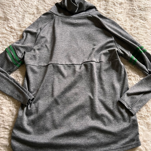 Nike Women’s Oregon Ducks Long Sleeve Pullover - Picture 9 of 9